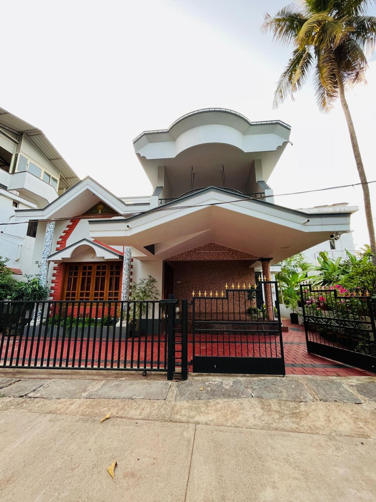 Spacious 3-Bedroom Private Villa In Mangalore - Ideal Getaway For Family And Friends Bagian luar foto