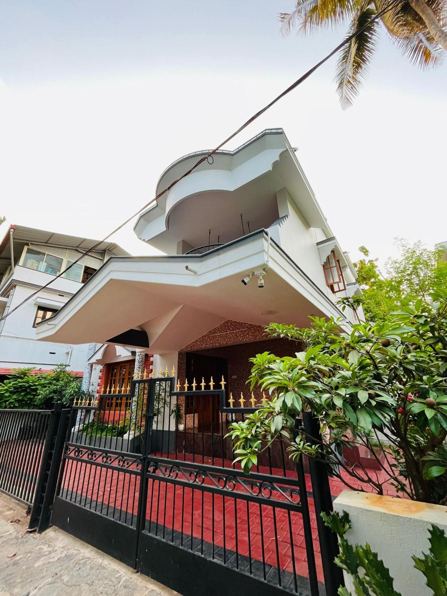 Spacious 3-Bedroom Private Villa In Mangalore - Ideal Getaway For Family And Friends Bagian luar foto