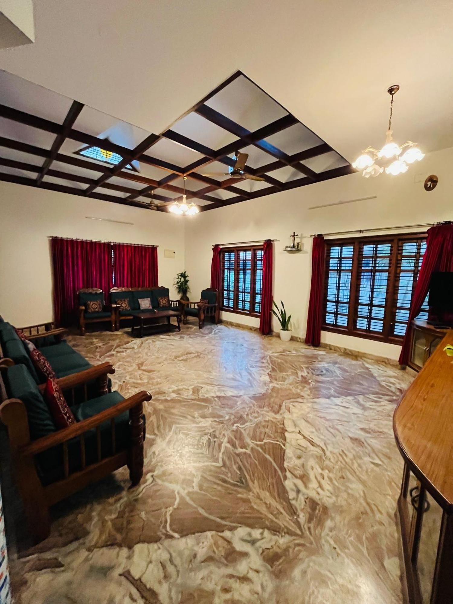 Spacious 3-Bedroom Private Villa In Mangalore - Ideal Getaway For Family And Friends Bagian luar foto