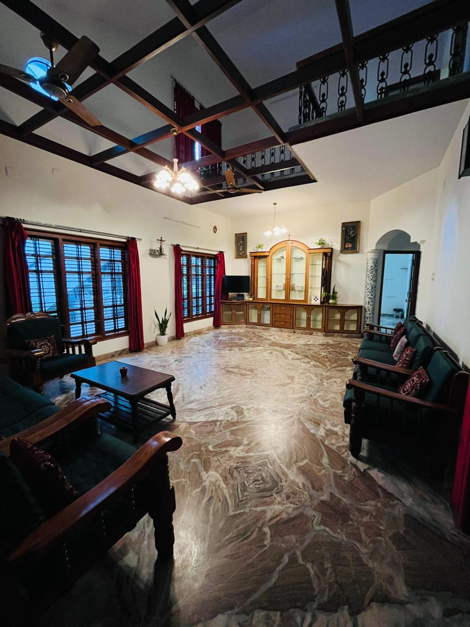 Spacious 3-Bedroom Private Villa In Mangalore - Ideal Getaway For Family And Friends Bagian luar foto