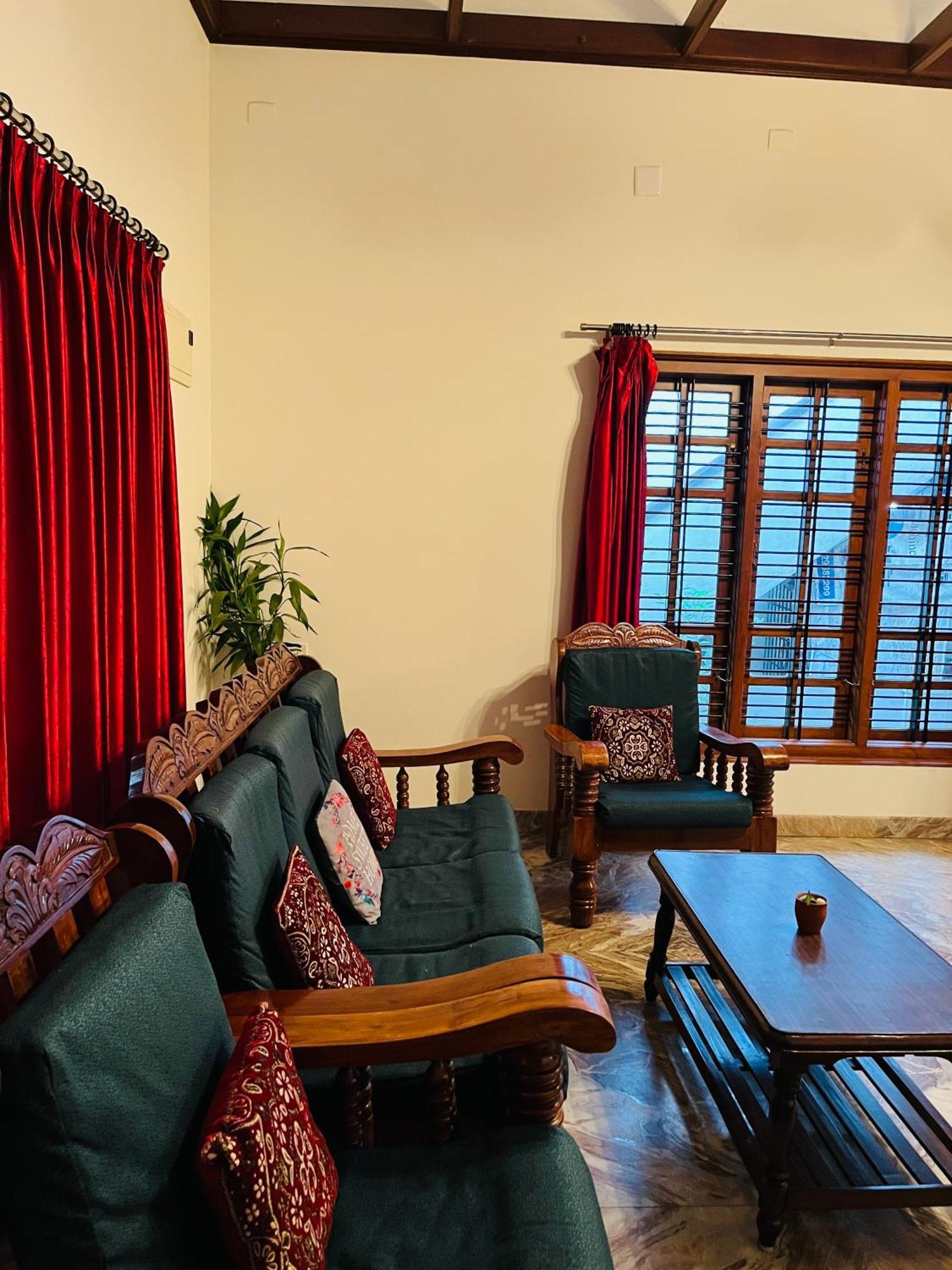 Spacious 3-Bedroom Private Villa In Mangalore - Ideal Getaway For Family And Friends Bagian luar foto